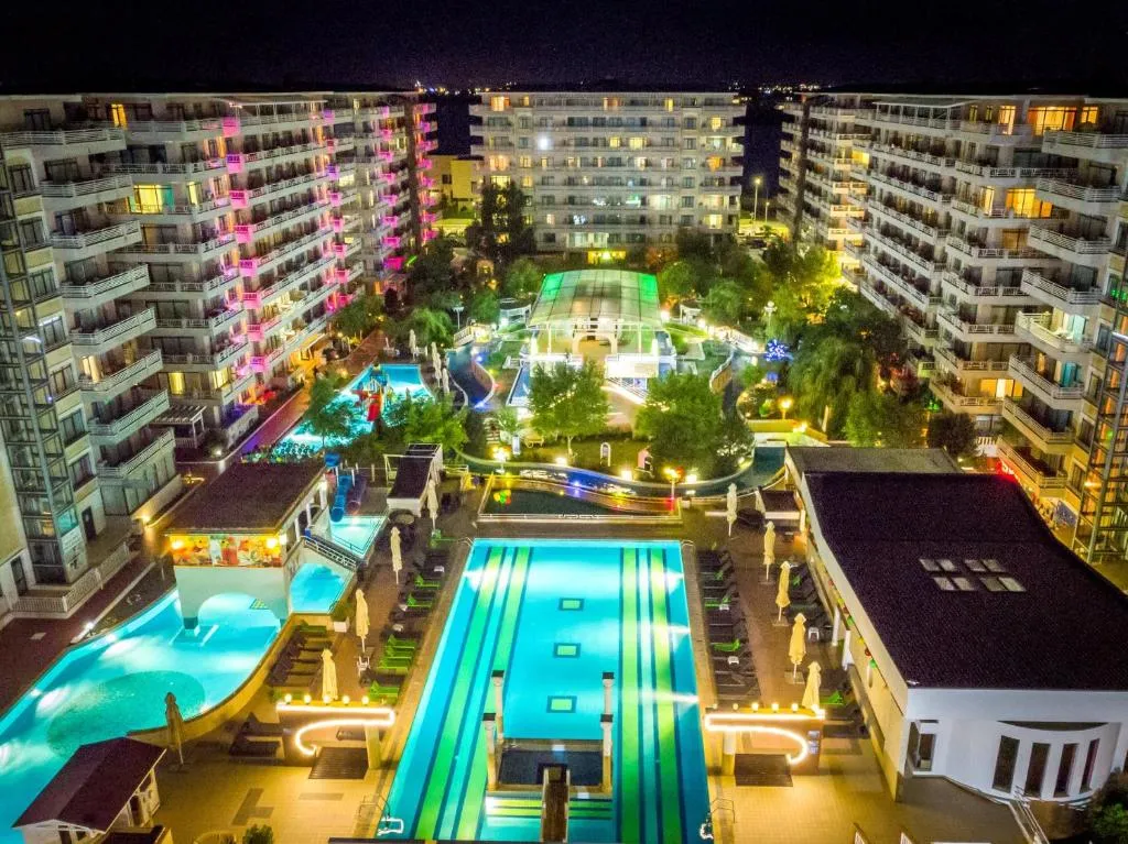Hotel Phoenicia Holiday Resort