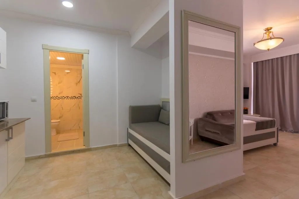 Hotel Phoenicia Holiday Resort