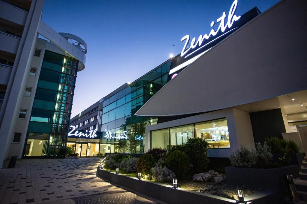 Hotel Zenith