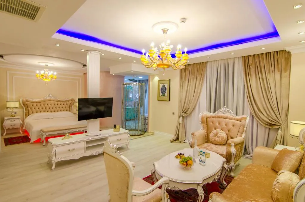 Hotel Phoenicia Royal