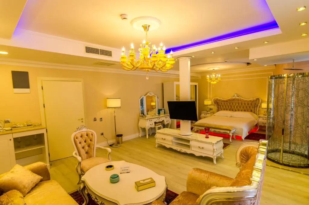 Hotel Phoenicia Royal
