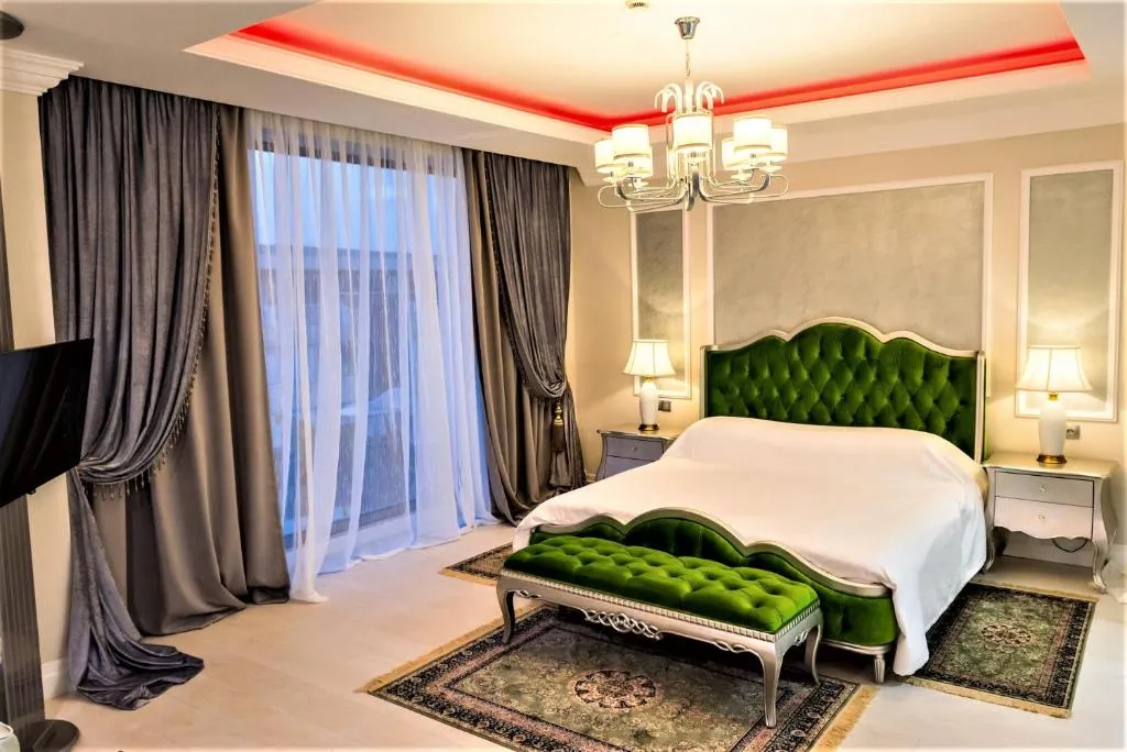 Hotel Phoenicia Royal