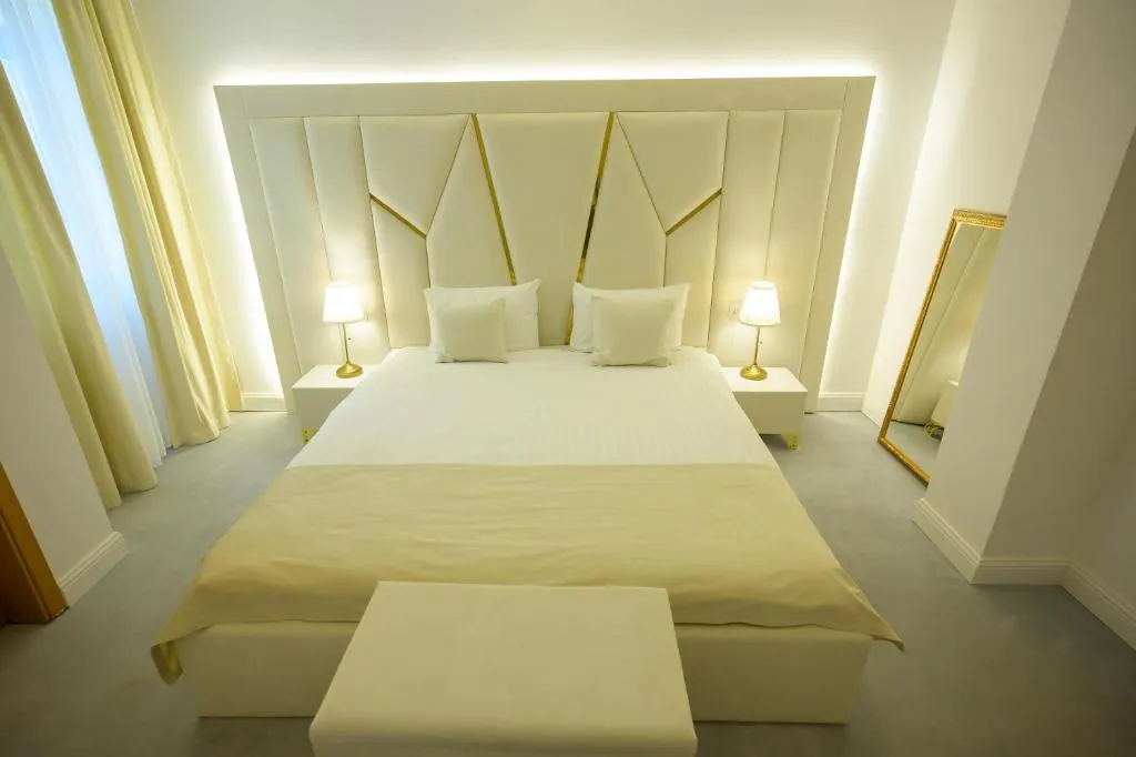 Hotel Queen Vera