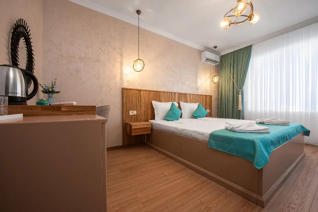 Camere De Inchiriat Thaya, Apartament Deluxe