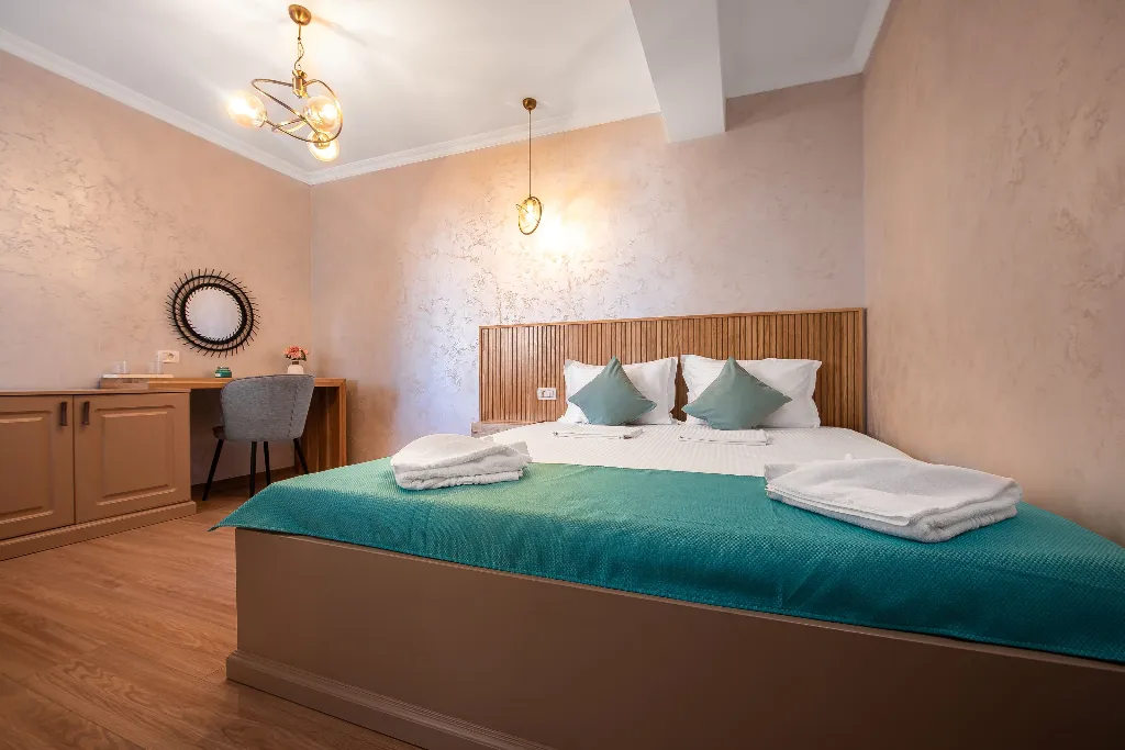 Camere De Inchiriat Thaya, Apartament Deluxe