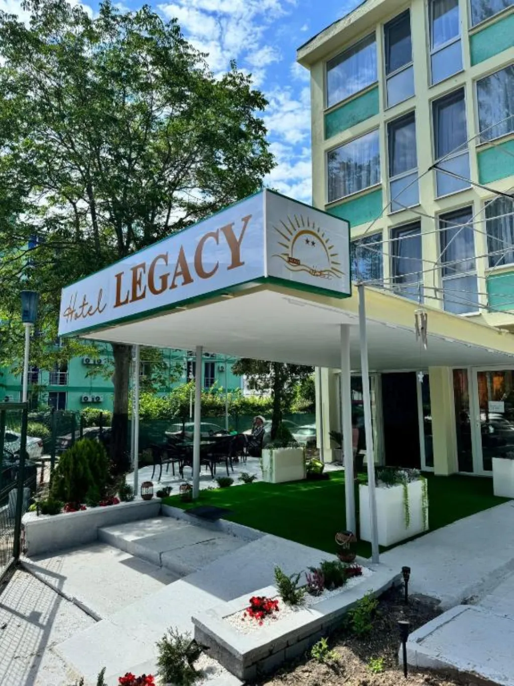 Hotel Legacy
