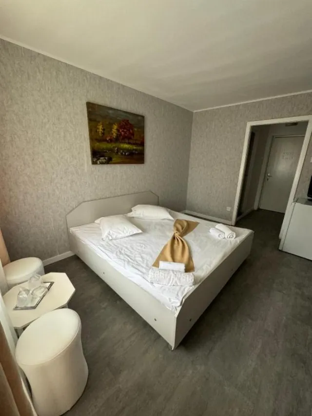 Hotel Legacy