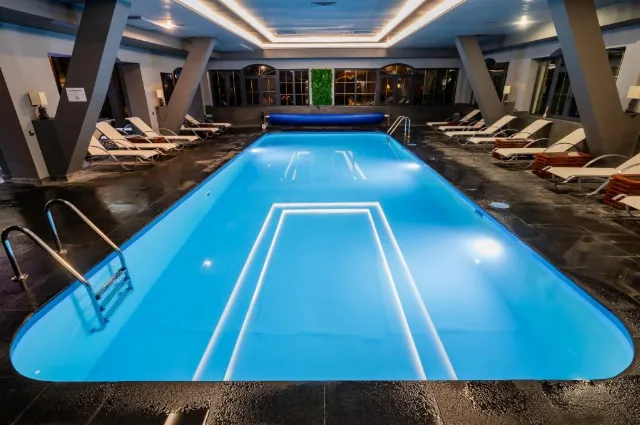 Hotel Q Resort And Spa
