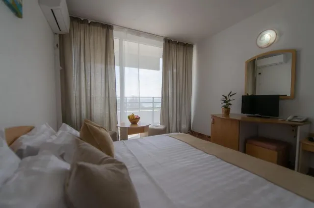Hotel Cerna Cameră Dublă Twin vedere la oraș #2