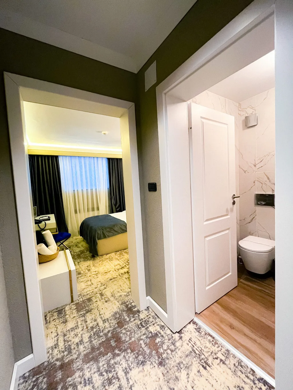 Hotel Elexus, Apartament standard fară balcon
