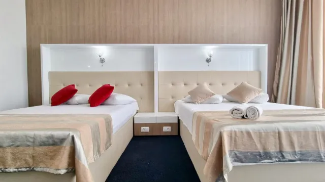 Hotel Scandinavia Junior suite #5
