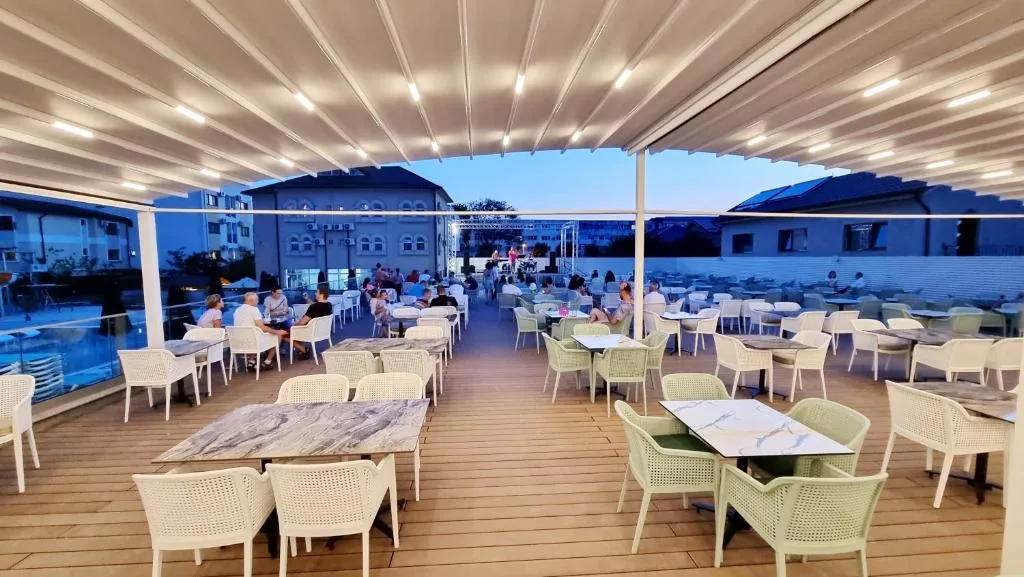 Hotel Bacolux Koralio