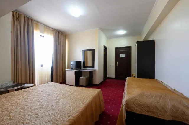 Hotel Coral Cameră Triplă vedere la mare