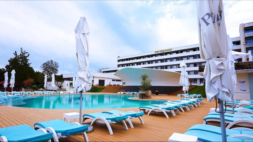 Hotel Grand Caraiman